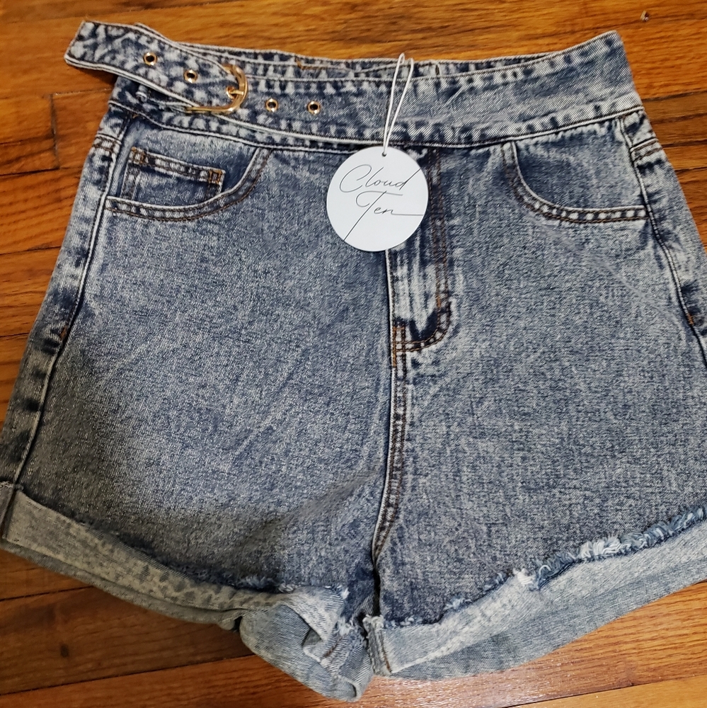 Cloud ten jean shorts nwt